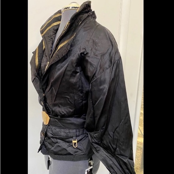 CHIC VINTAGE 1990s BOGNER LADIES SKI JACKET BLACK GOLD BELTED w/ HEADBAND 10 EUC - Picture 8 of 12